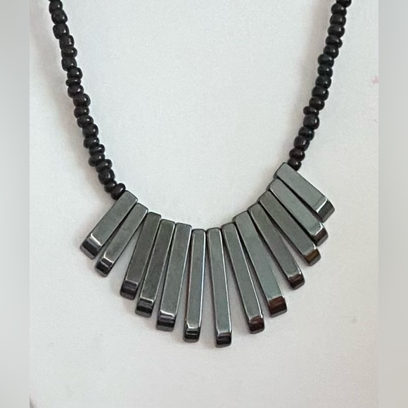 Hematite fan Necklace NEW!!! - Picture 1 of 2